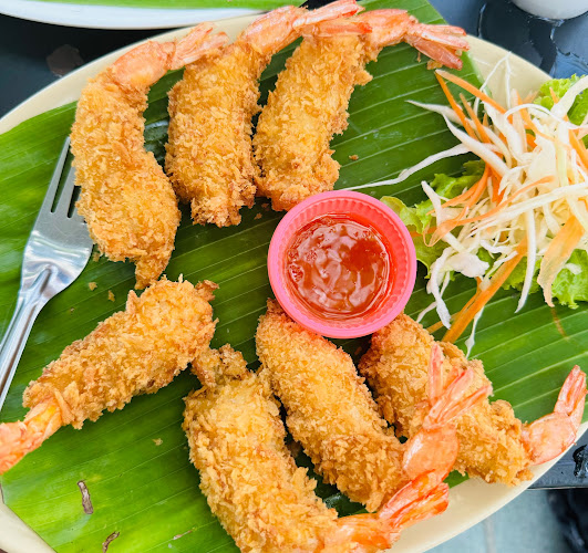 มิสเตอร์กิ๊ฟไทยฟู๊ดแอนด์ฮาลาลฟู๊ด - การบริการอาหารและที่พัก