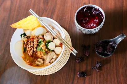 ยายแกะ ก๋วยเตี๋ยวหมูต้มยำ