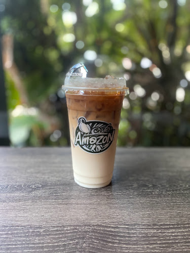 Opinii despre คาเฟ่ อเมซอล (สนามฟุตบอลหญ้าเทียม วินนิ่ง สเตเดี่ยม) în อำเภอหาดใหญ่ - การบริการอาหารและที่พัก