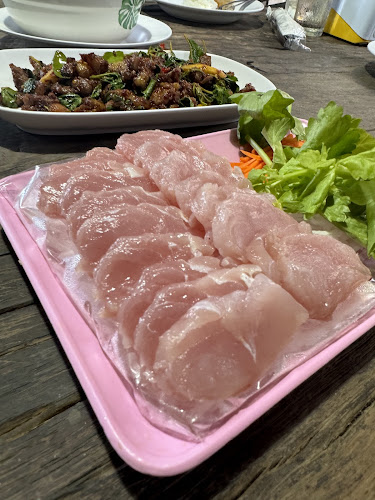 ครัวจ่าต๋อย - การบริการอาหารและที่พัก