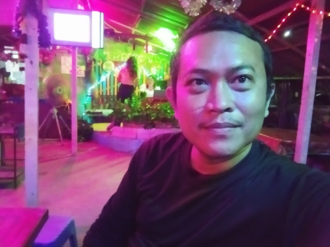 Opinii despre ร้านริมคลองสามพี่น้อง แหลมฉบัง în อำเภอบางละมุง - การบริการอาหารและที่พัก