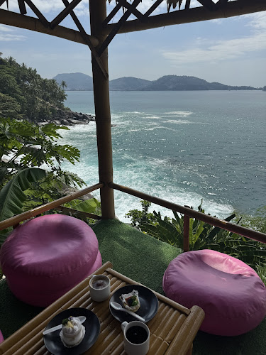 Opinii despre คาเฟ่ ภูเก็ต วิวพอยท์ în อำเภอกะทู้ - การบริการอาหารและที่พัก