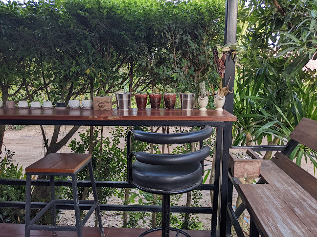 Lamai fresh coconut ice cream (lamai shop)