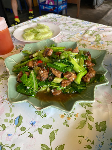 ร้านจัดจ้าน โดยโกแดง - การบริการอาหารและที่พัก