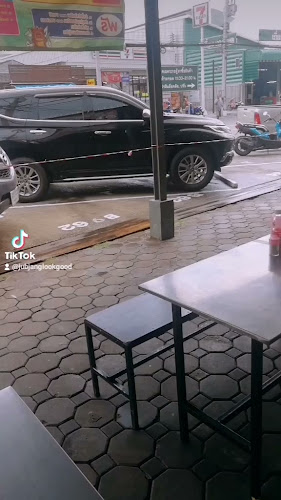 Comentarii opinii despre ตลาดย่าโม