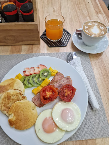 Comentarii opinii despre Morning Mood Cafe Phuket