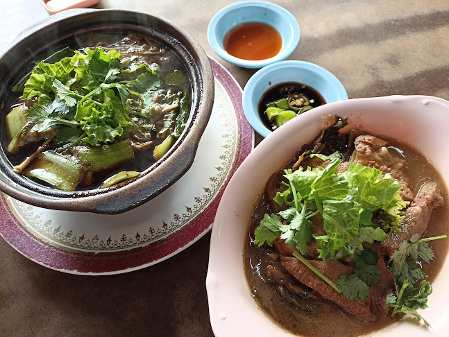 Opinii despre ทิพย์นรินทร์ หาดใหญ่ (Tipnarin) în อำเภอหาดใหญ่ - การบริการอาหารและที่พัก