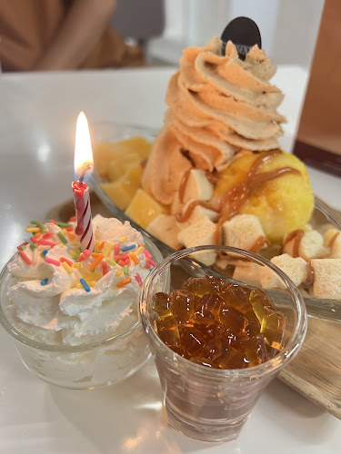 Opinii despre Swensen's Lotus Chalong în อำเภอเมืองภูเก็ต - การบริการอาหารและที่พัก