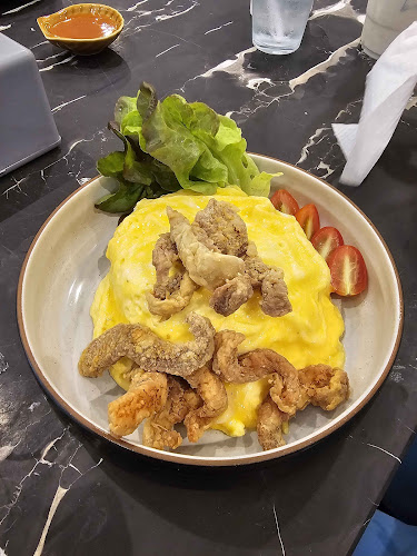 Mililin Cafe & Eatery - การบริการอาหารและที่พัก