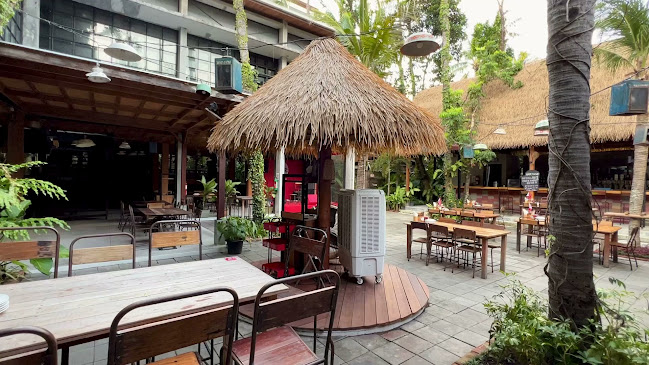 Naughty Nuri's Phuket