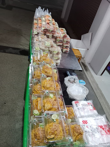 เอ ข้าวมันไก่ซิ่ง - อำเภอบางเลน