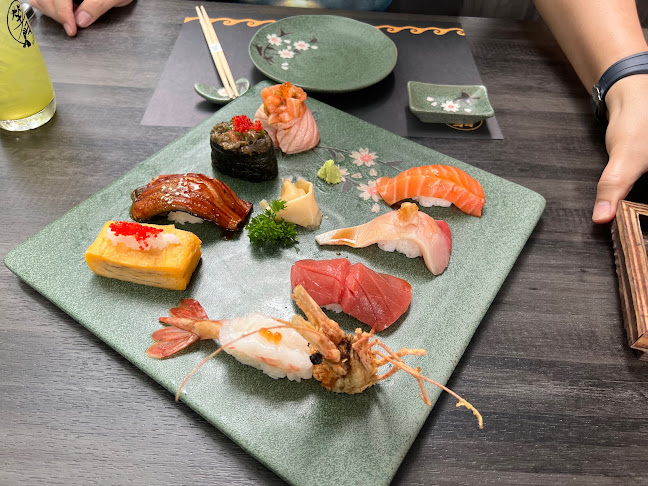 Hashi Japanese Restaurant & Izakaya