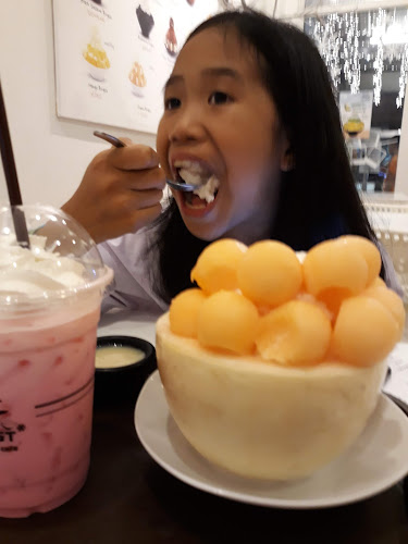 Ice Frost Dessert cafe - Bingsu - การบริการอาหารและที่พัก