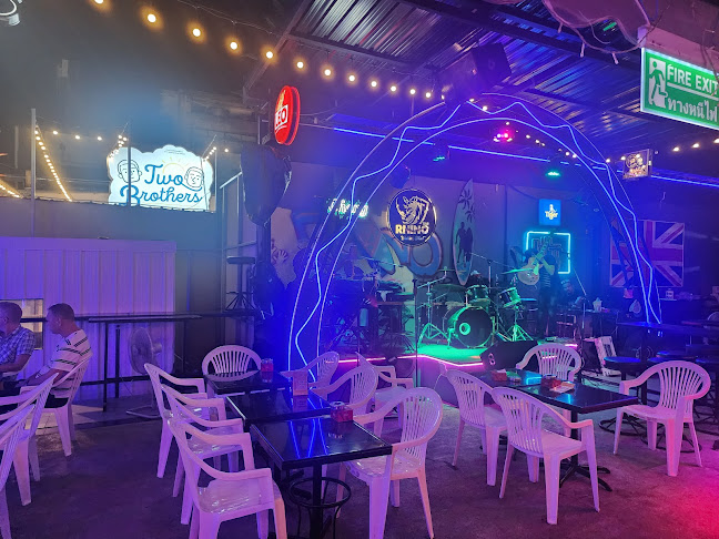 Opinii despre RHINO BAR în อำเภอบางละมุง - การบริการอาหารและที่พัก