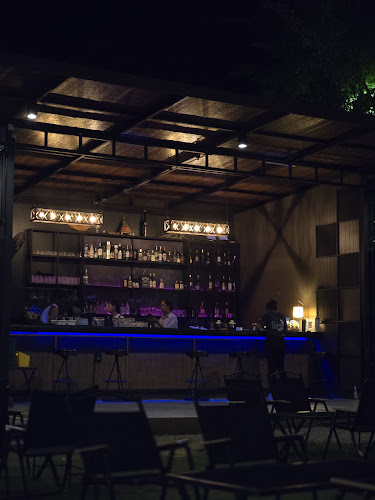 Chill Out Trang - การบริการอาหารและที่พัก