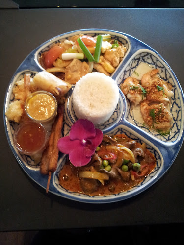 Opinii despre บริษัท อีสท์ เรสทัวรองท์ จำกัด în อำเภอกะทู้ - การบริการอาหารและที่พัก