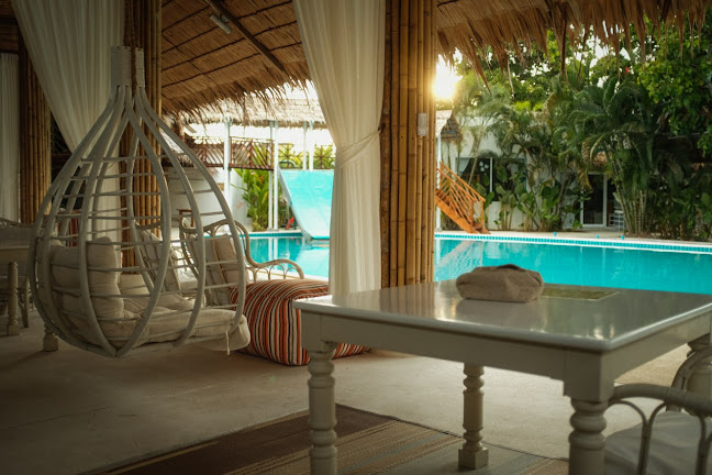 Lemonade Club - การบริการอาหารและที่พัก