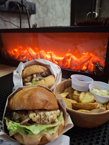 13 อำเภอเมืองภูเก็ต ภูเก็ต 83000