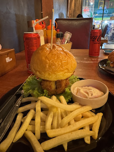 Opinii despre Copper Burger & Bar (Halal Food) By Juicy Lucy în อำเภอเมืองภูเก็ต - การบริการอาหารและที่พัก