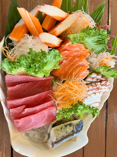 Opinii despre River Wine Restaurant&Karaoke în อำเภอปากเกร็ด - การบริการอาหารและที่พัก