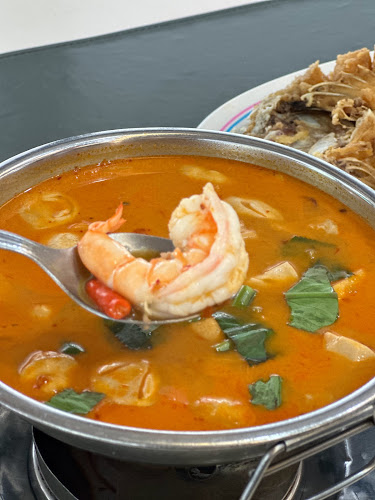 Comentarii opinii despre แหลมเจริญ ซีฟู้ด ระยอง