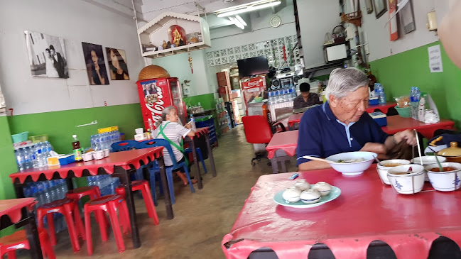 Opinii despre ก๋วยเตี๋ยวเนื้อ เฮียบุ๊ง สาขา 1 în อำเภอเมืองขอนแก่น - การบริการอาหารและที่พัก