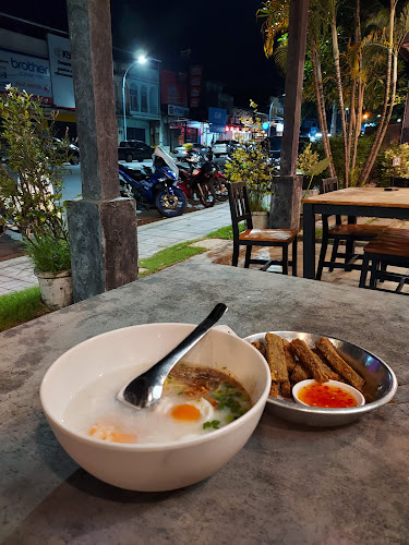 เตอรัง ติ่มซำ @ ตรัง - การบริการอาหารและที่พัก