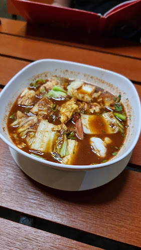 ข้าวต้มโชคอนันต์ (KhaotomChokarnan) - การบริการอาหารและที่พัก