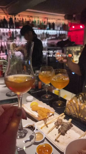 Sin Tonic Bar Hatyai - การบริการอาหารและที่พัก