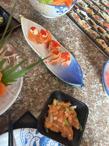 Baikingu Japanese Buffet Garden Restaurant - การบริการอาหารและที่พัก