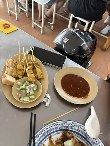 173 ถ. เยาวราช ตำบลตลาดเหนือ อำเภอเมืองภูเก็ต ภูเก็ต 83000