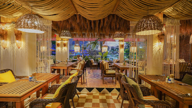 Opinii despre KIRI burger & bowl , kata beach în Muang - การบริการอาหารและที่พัก