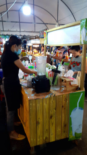 ตลาด บิ๊กฟู๊ด อ้อมน้อย