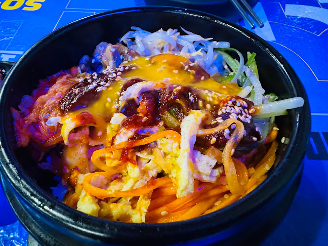 คอมเบโพจา GeonbaePocha Korean Restaurant - เมือง