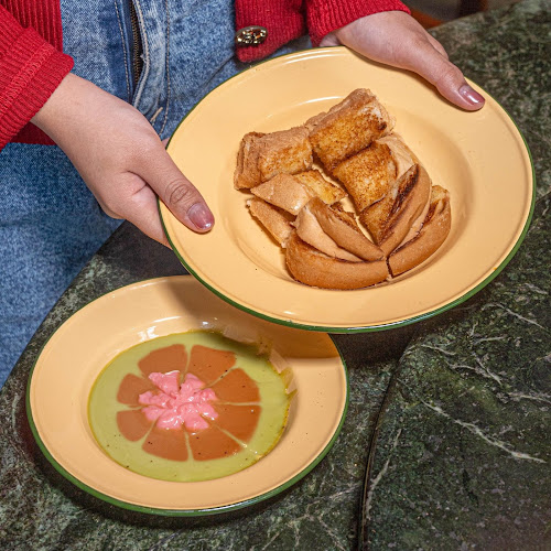 บำรุงเธอ Eatery and Coffee - การบริการอาหารและที่พัก