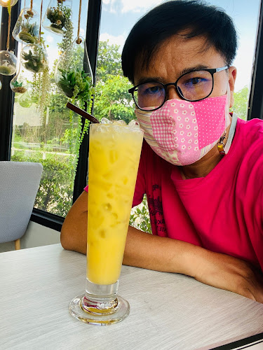 Opinii despre วีที แหนมเนือง หัวรถไฟ în เมือง - การบริการอาหารและที่พัก