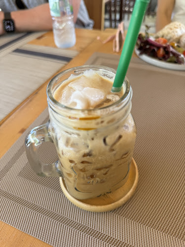 Opinii despre Coco's Nai Harn Cafe în อำเภอเมืองภูเก็ต - การบริการอาหารและที่พัก