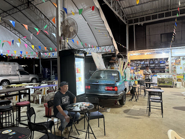 Comentarii opinii despre 2FA Classic Car Bar Cocktail