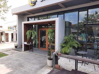 Lavana cafe’& Bistro พิษณุโลก