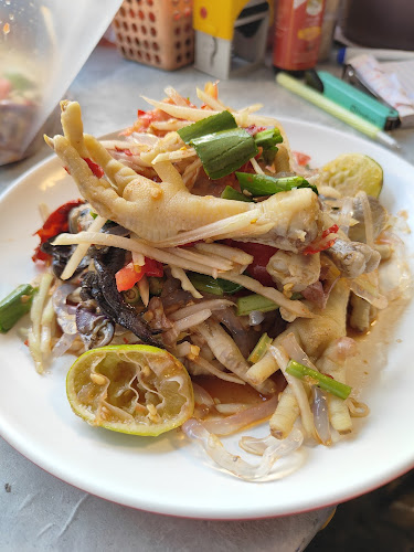 ร้านไก่ย่างน้องพัฒน์ ส้มตำแซ่บเวอร์ - อำเภอบางพลี