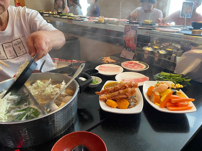 เซ็นทรัลขอนแก่น 99 ถ. ศรีจันทร์ ตำบลในเมือง อ.เมือง ขอนแก่น 40000