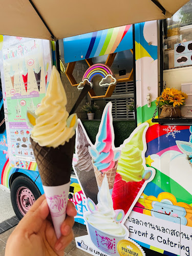 Unicorn Sweety สาขาเซ็นทรัล วิลเลจ - การบริการอาหารและที่พัก