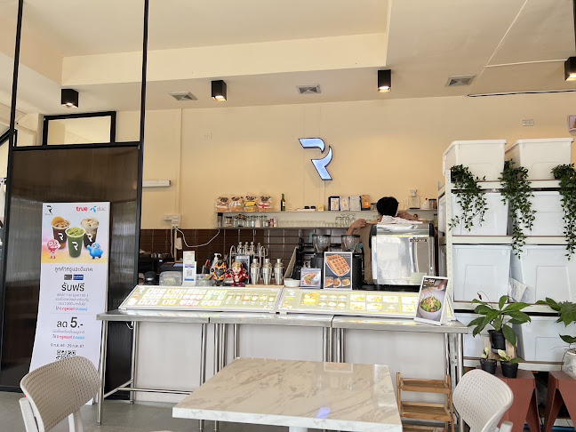 Opinii despre R space cafe & eatery în อำเภอเมืองอุบลราชธานี - การบริการอาหารและที่พัก