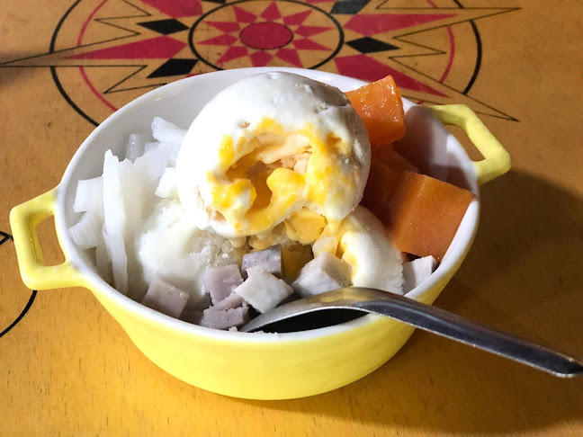 ไอติมใส่ไข่ชลบุรี at บางพลี - การบริการอาหารและที่พัก