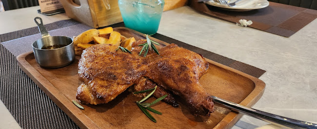 Chocolate Factory Pattaya Parking