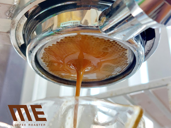 ME Coffee Roaster - การบริการอาหารและที่พัก