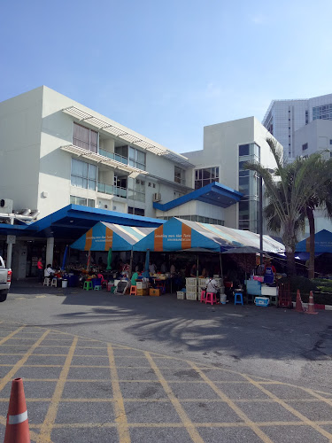 ตลาดนัดร้านค้าในโรงพยาบาลกรุงเทพ - อำเภอบางละมุง