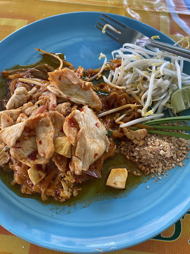 Opinii despre ก๋วยเตี๋ยวเรือ 12 เหรียญ ป่าตอง în อำเภอกะทู้ - การบริการอาหารและที่พัก