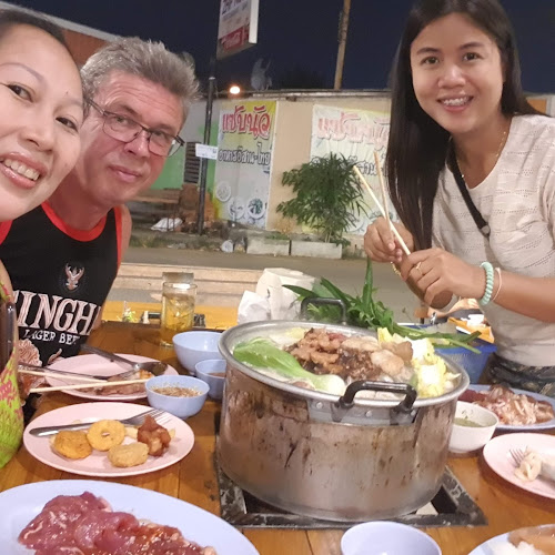 ร้านร่มโพธิ์ - อำเภอบางละมุง