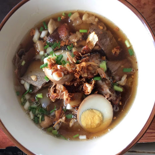 ร้านก๋วยจั๊บป้าติ๋วหนองพลวง - เมือง